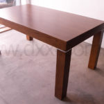 Mesa comedor Mora - Enchapada - DXXI - Fábrica de muebles contemporáneos